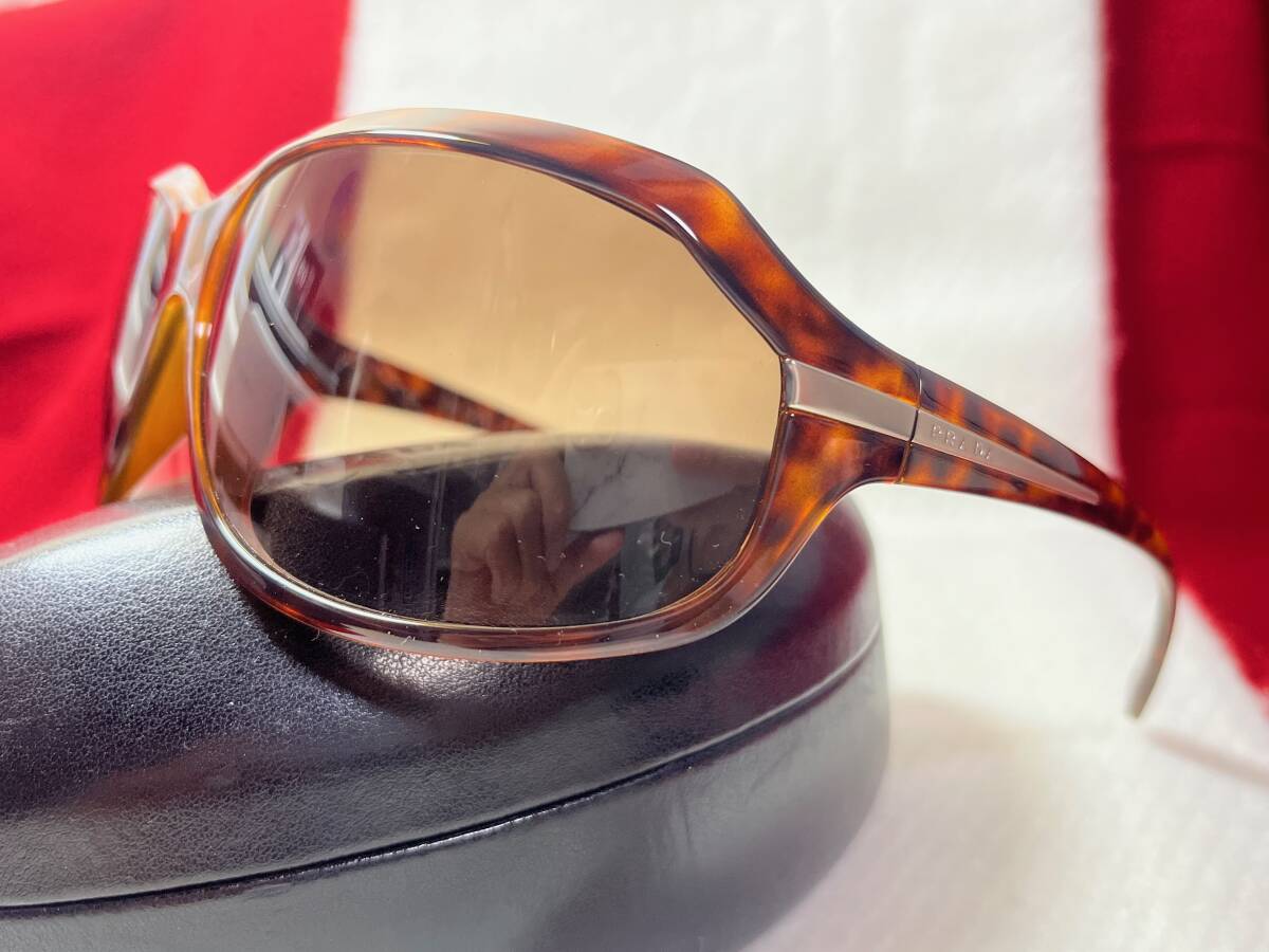 極美品☆GACKT同型同色☆PRADA サングラス SPR14G ブラウン 極美品☆GACKT同型同色☆PRADA サングラス SPR14G ブラウン
