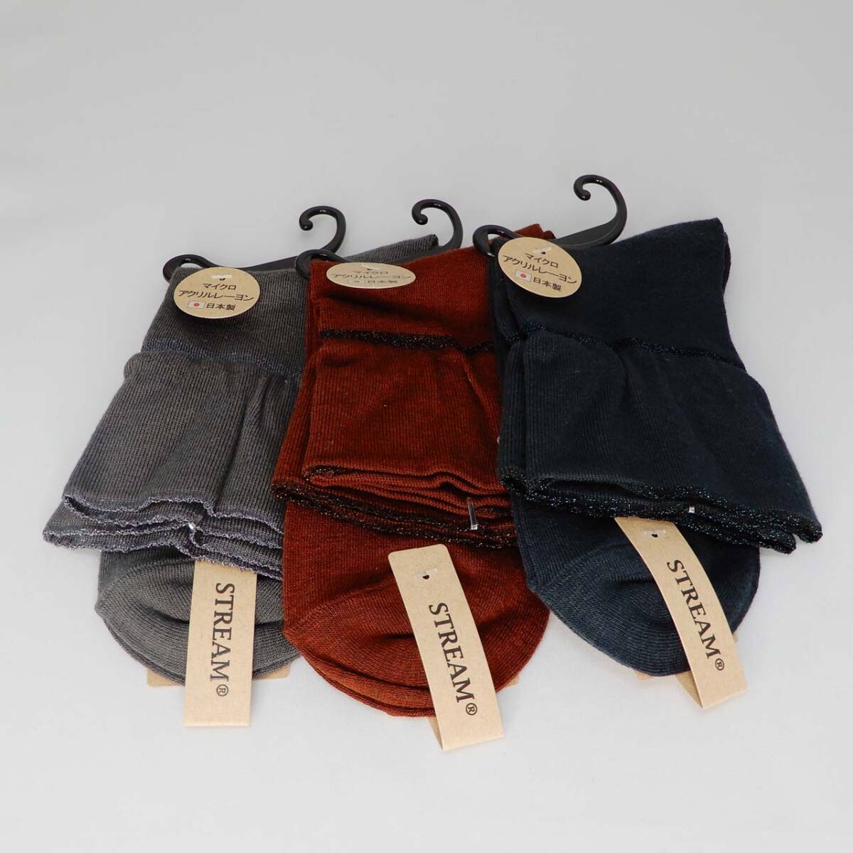 新品 未使用 日本製 アクリル・レーヨン レディース 靴下 3足セット 23-25cm - STREAMの画像1