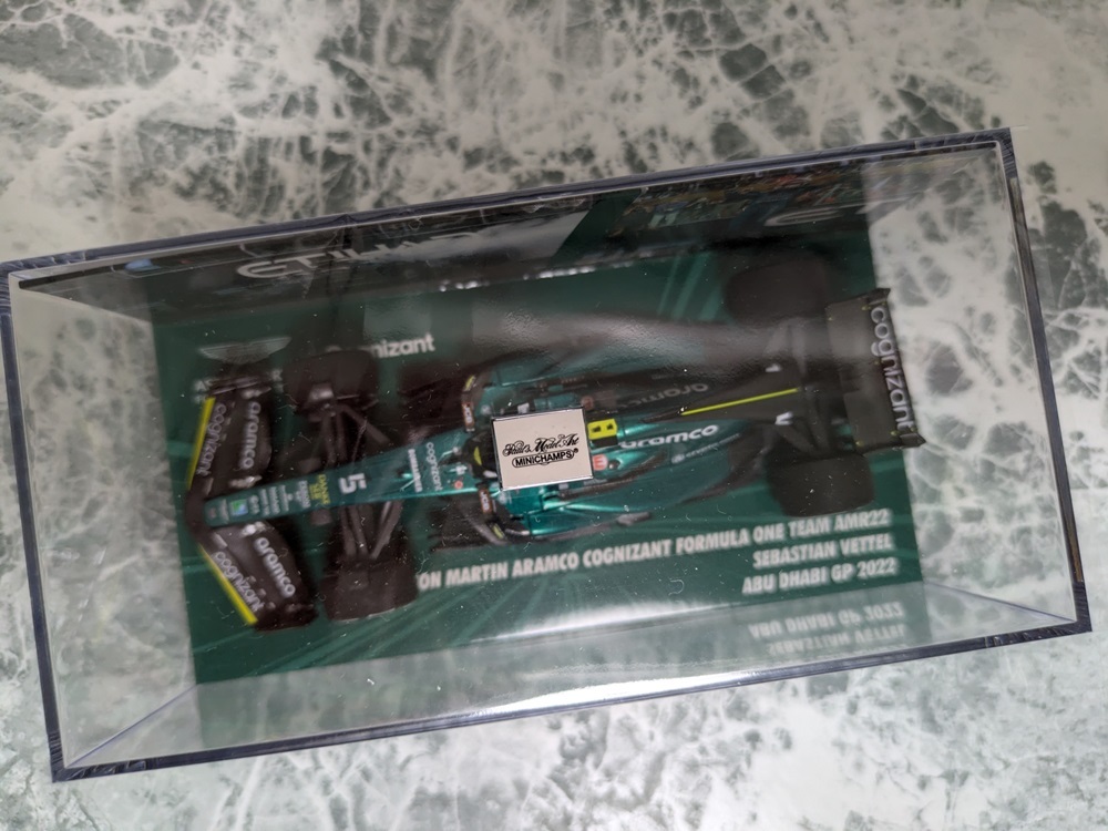 ミニチャンプス 1/43 アストン マーティン アラムコ ミニチャンプス 1/43 アストン マーティン アラムコ