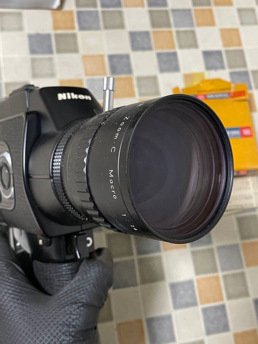 Nikon R10 Super Zoom フィルムカメラ カメラレンズ 昔い ビデオ