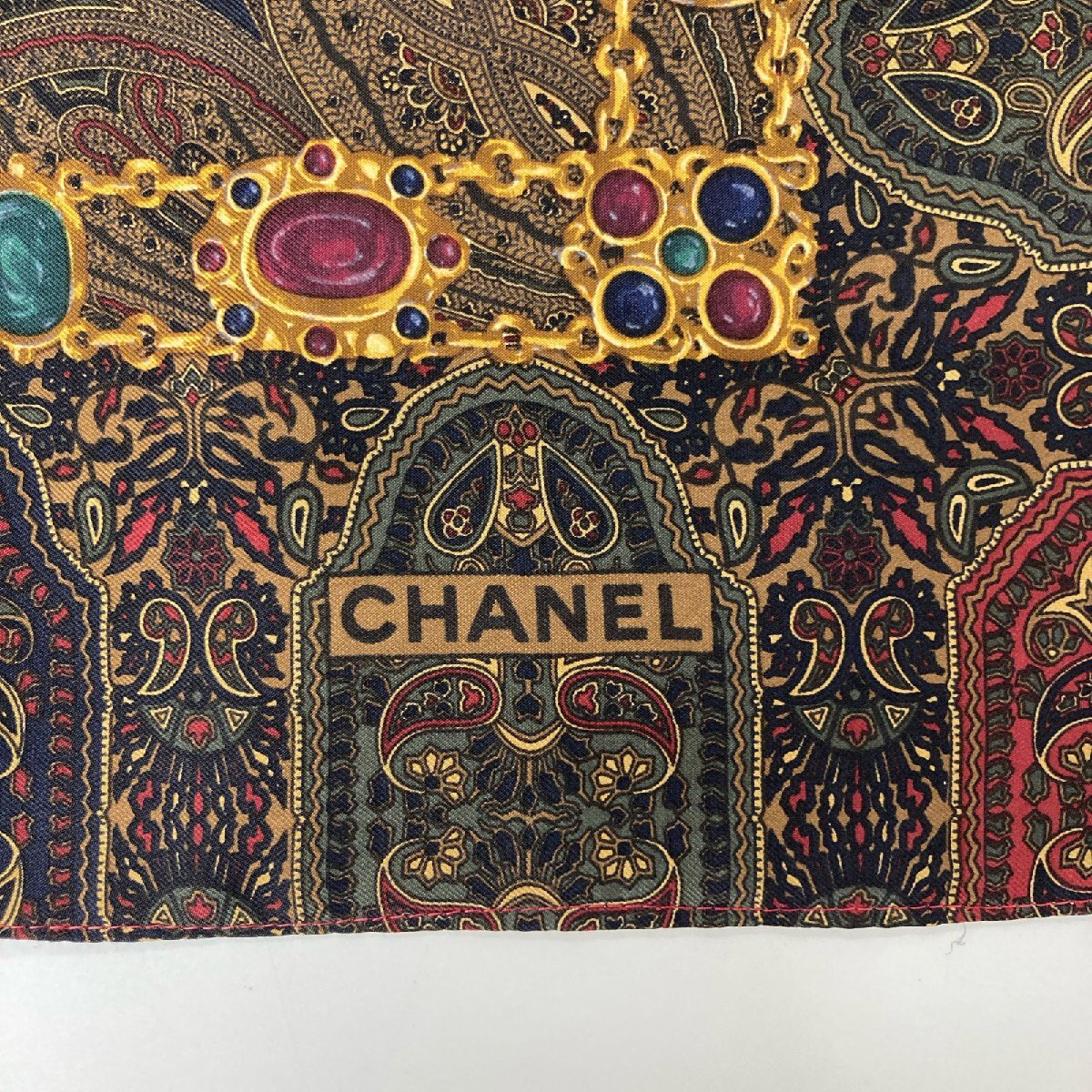  beautiful goods / CHANEL Chanel peiz Lee wool x silk scarf brown group lady's 