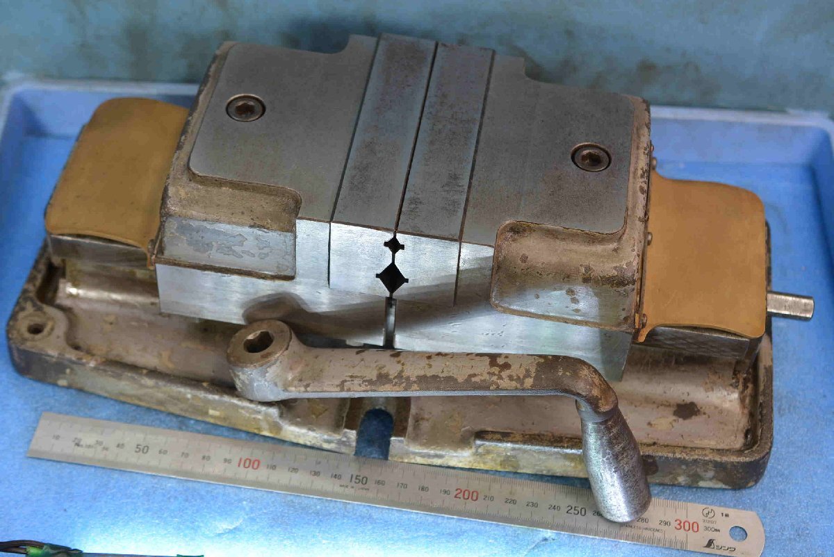 津田駒 ツダコマ 両締めマシンバイス KV-125 中古