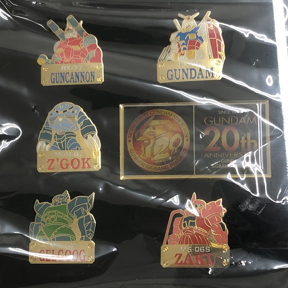 02w09558*1 jpy ~ pin z pin badge 2 point set Mobile Suit Gundam 20 anniversary commemoration limitation pin z set / Pokemon millenium badge present condition goods secondhand goods 