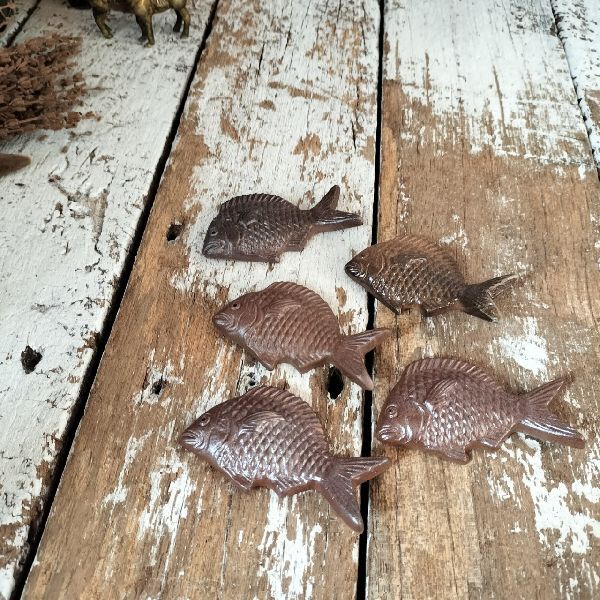 備前焼 本山和泉作 心窯 鯛 箸置き 5客 魚 箸休め 陶器 陶磁器 縁起物 備前焼 本山和泉作 心窯 鯛 箸置き 5客 魚 箸休め 陶器 陶磁器
