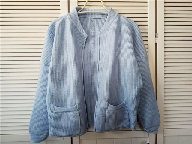 Ｍ－Ｌ * 新品タグ付き　ニットジャケット　カーディガン♪　水色