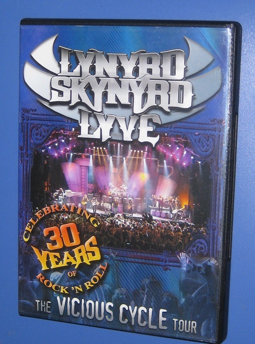 ??希少DVD レイナード?スキナード 「LYNYRD SKYNYRD LYVE」 2003國內(nèi)盤 ｄｓ：マイケル?カーテロン 114min. ??