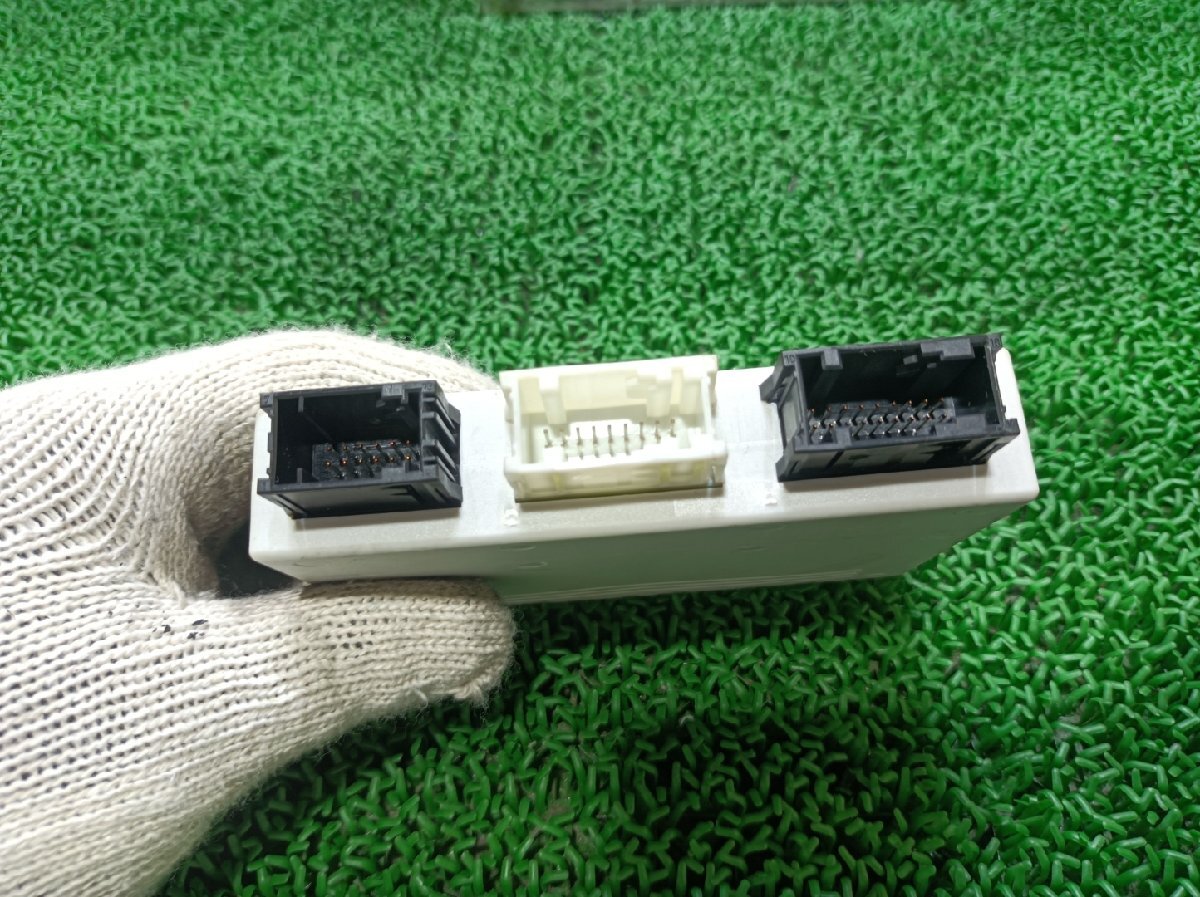 item_image_3
