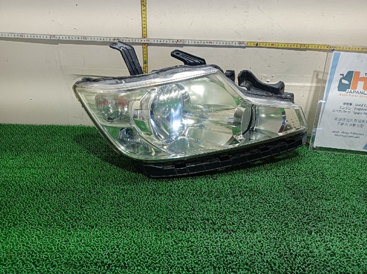 ホンダ 右 ヘッドライト ステップワゴンスパーダ DBA-RK5, 2011 #hyj NSP218749