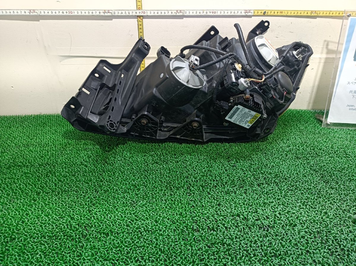 ホンダ 右 ヘッドライト ステップワゴンスパーダ DBA-RK5, 2011 #hyj NSP218749