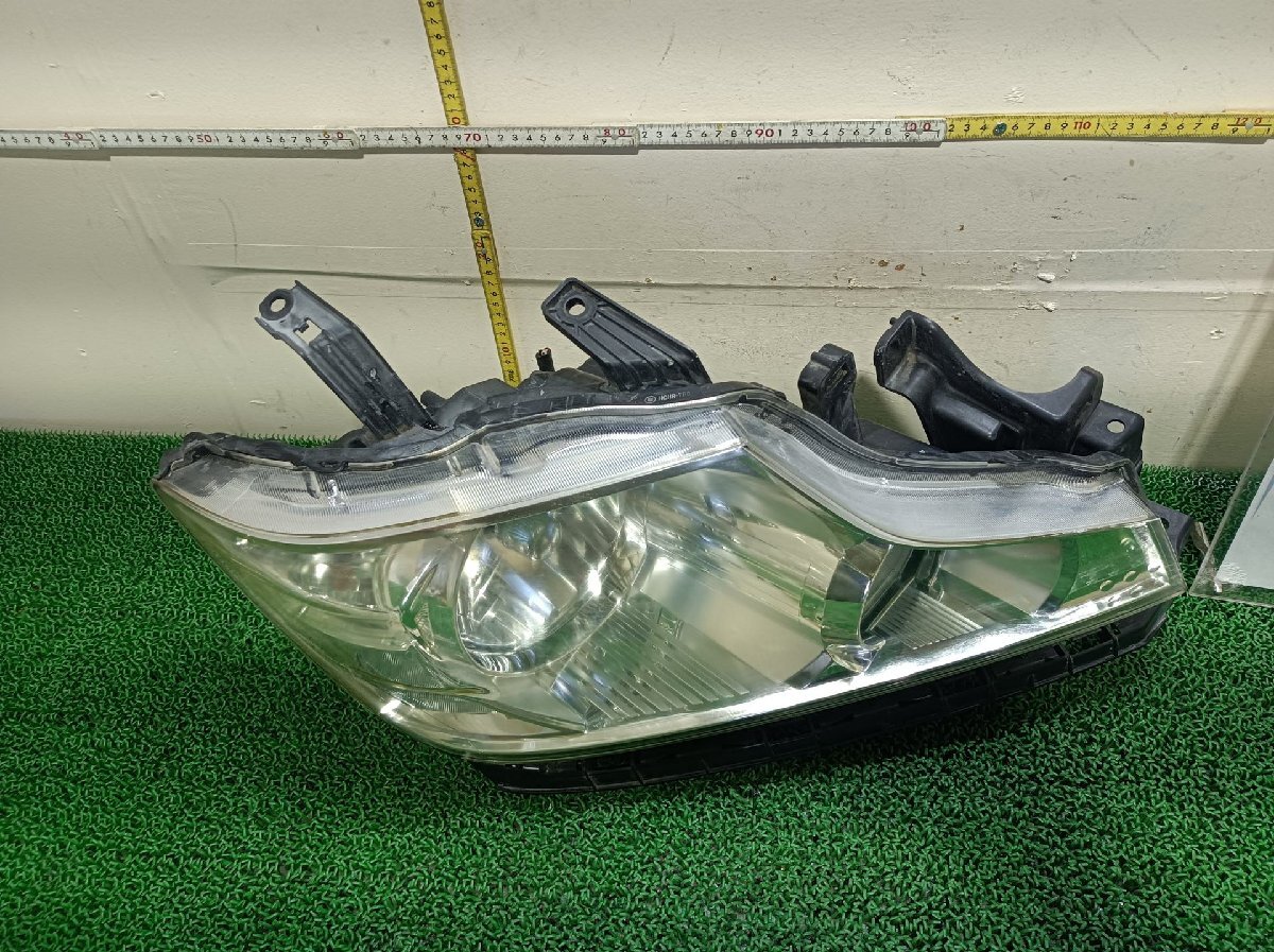 ホンダ 右 ヘッドライト ステップワゴンスパーダ DBA-RK5, 2011 #hyj NSP218749