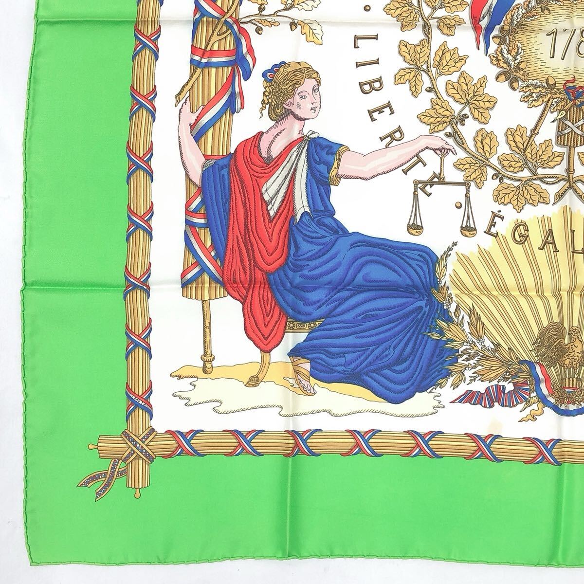 正規品 HERMES エルメス カレ90 スカーフ LIBERTE EGALITE FRATERNITE REPUBLIQUE FRANCAISE 1789 フランス革命を記念して シルク R尼1206(スカーフ)|売買されたオークション情報、Yahoo!オークション(旧ヤフオク!) の商品情報をアーカイブ公開 - オークファン(aucfan.com) 正規品 HERMES エルメス カレ90 スカーフ LIBERTE EGALITE FRATERNITE REPUBLIQUE FRANCAISE 1789 フランス革命を記念して シルク R尼1206(スカーフ)|売買されたオークション情報、Yahoo!オークション(旧ヤフオク!) の商品情報をアーカイブ公開 - オークファン(aucfan.com)