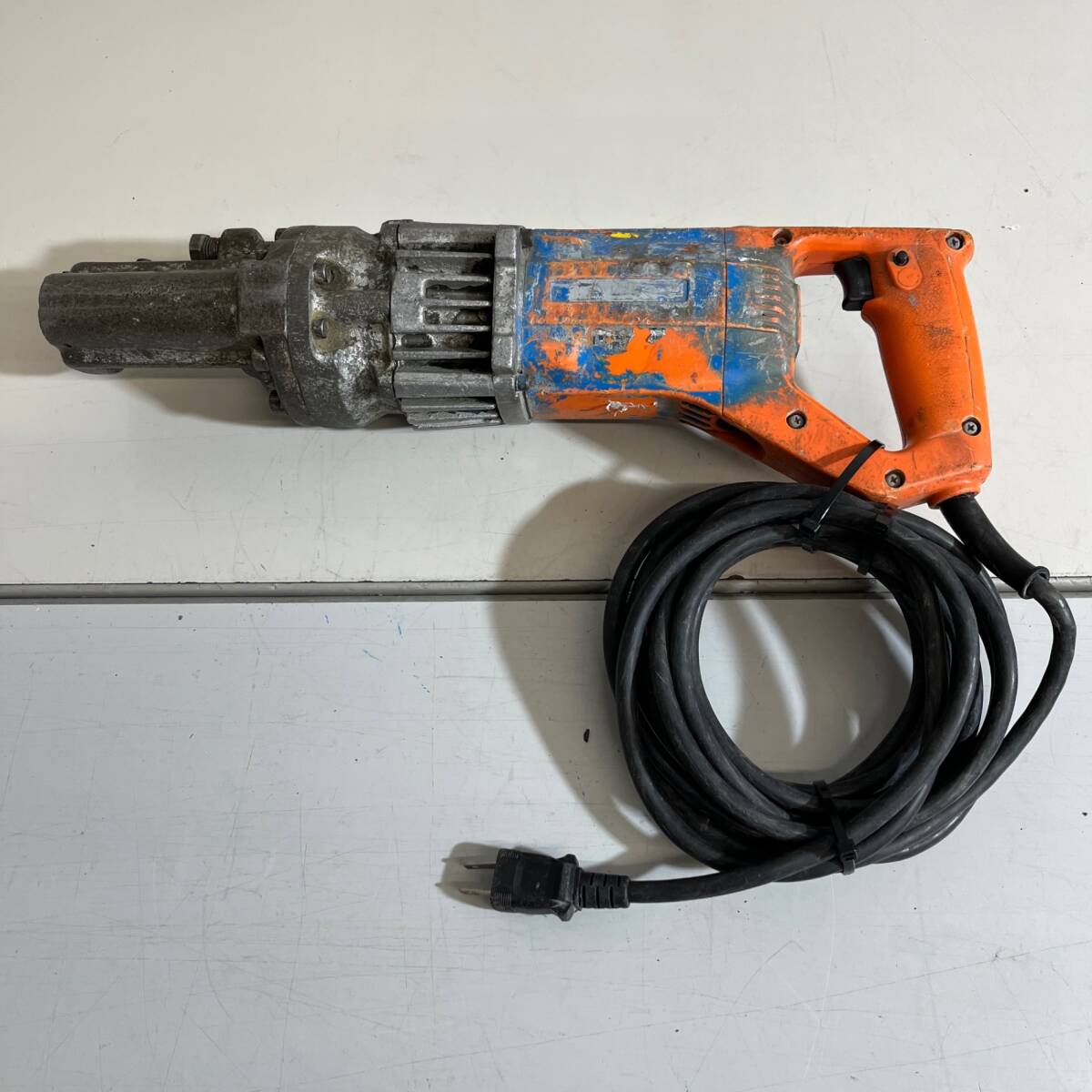 【中古品】〇IKK 鉄筋カッター DC-13X