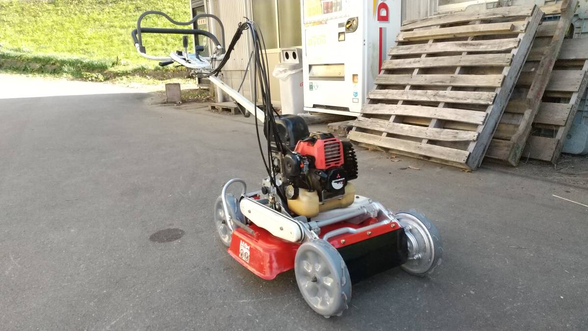共立 OREC スパイダーモア 4WD 斜面対応 AZ500 草刈機 共立 OREC スパイダーモア 4WD 斜面対応 AZ500 草刈機