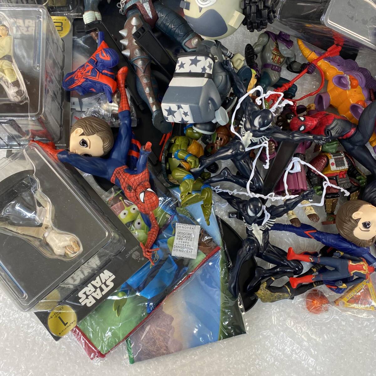 [ junk ]1 jpy ~.TOY movie goods * figure etc. summarize Batman Spider-Man Superman STAR WARS Alien Predator other \'