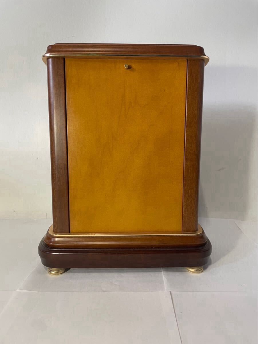 美品】リズム時計 QUEEN ELIZABETH 2 電波時計 クイーン 美品】リズム時計 QUEEN ELIZABETH 2 電波時計 クイーン
