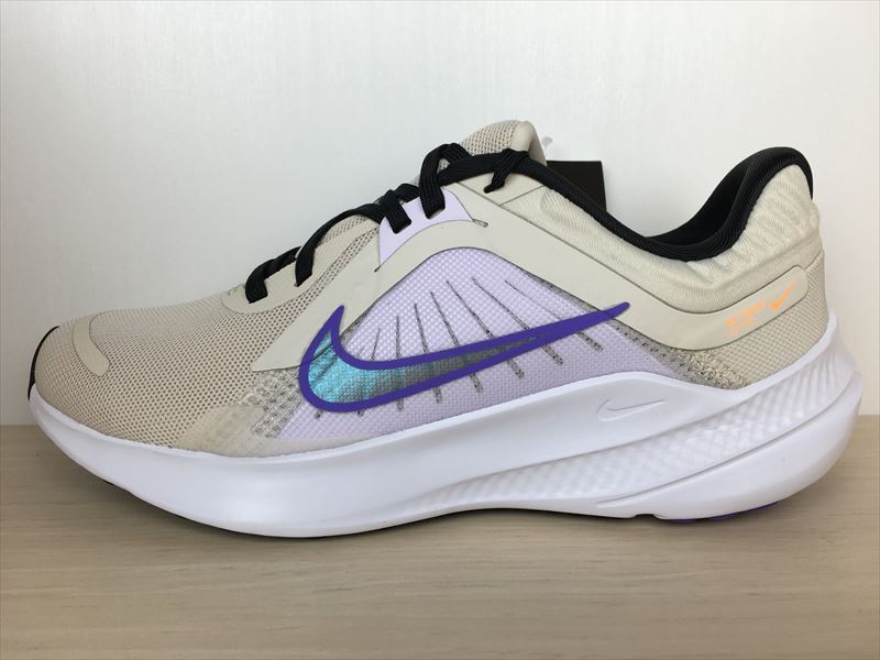 NIKE（ナイキ） QUEST 5（クエスト5） DD9291-101 スニーカー 靴 ウィメンズ 23,5cm 新品 (2126)