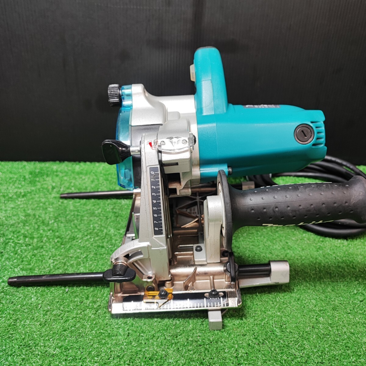 中古品】☆マキタ(makita) 小型ミゾキリ 溝切 3005BA 中古品】☆マキタ(makita) 小型ミゾキリ 溝切 3005BA