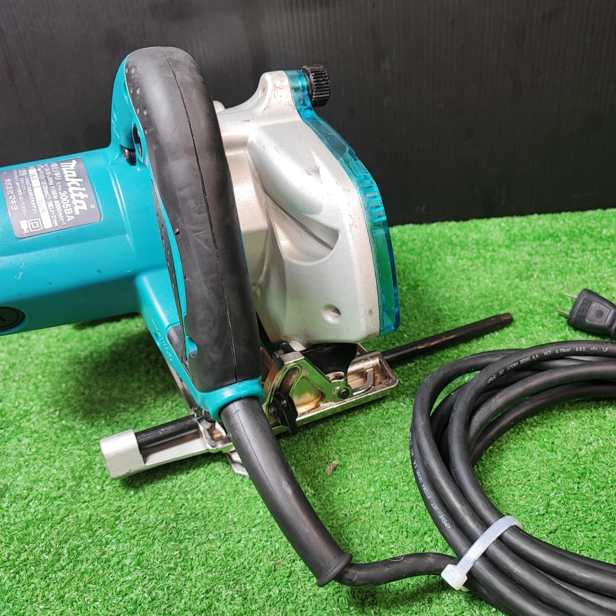 中古品】☆マキタ(makita) 小型ミゾキリ 溝切 3005BA 中古品】☆マキタ(makita) 小型ミゾキリ 溝切 3005BA