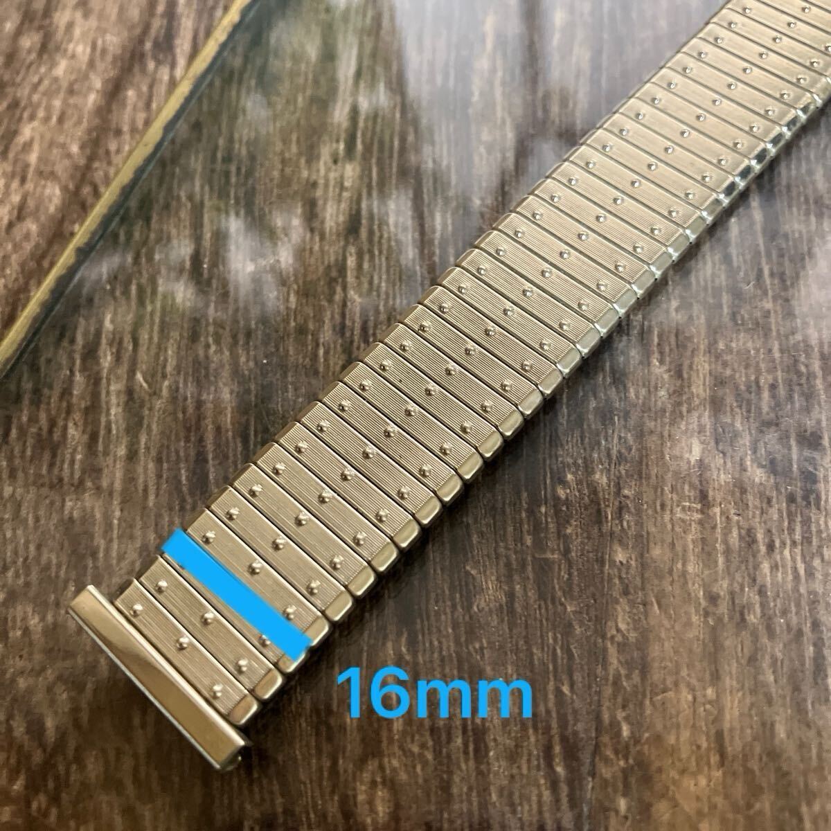 19mm gold color flexible .. expansion yareta band clock band secondhand goods 