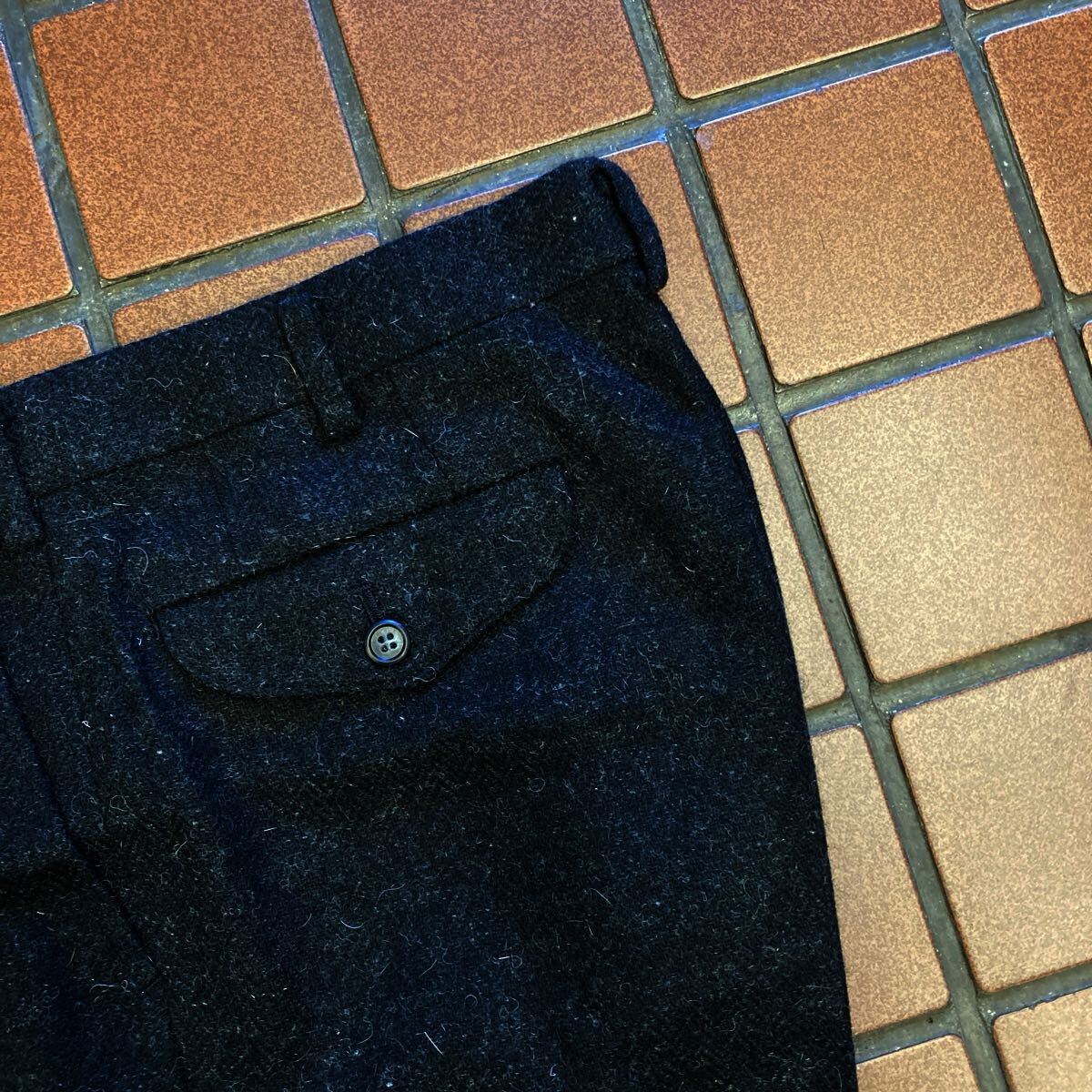 ｛新品｝暖かパンツ ビジネス カジュアル スラックス サイズ 76cm 2タック ツィード系 肉厚生地 ヘリンボーン BIEN ENTRE チャコールグレイ_画像6