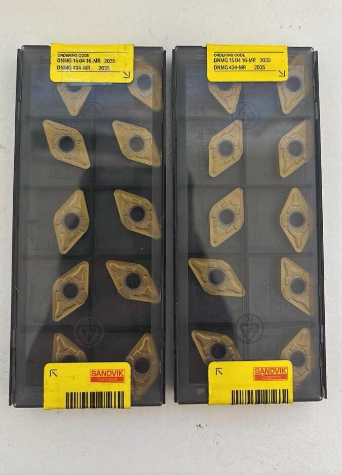 サンドビック チップ DNMG150416-MR 2035 (20個入り-2ケース) 旋削チップ M種 ステンレス 荒加工用 SANDVIK 超硬 インサート・新品未使用