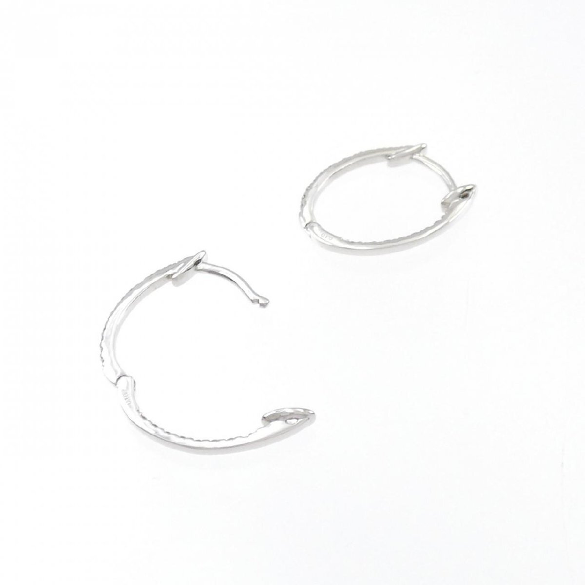 【新品】PT ダイヤモンド ピアス 0.20CT