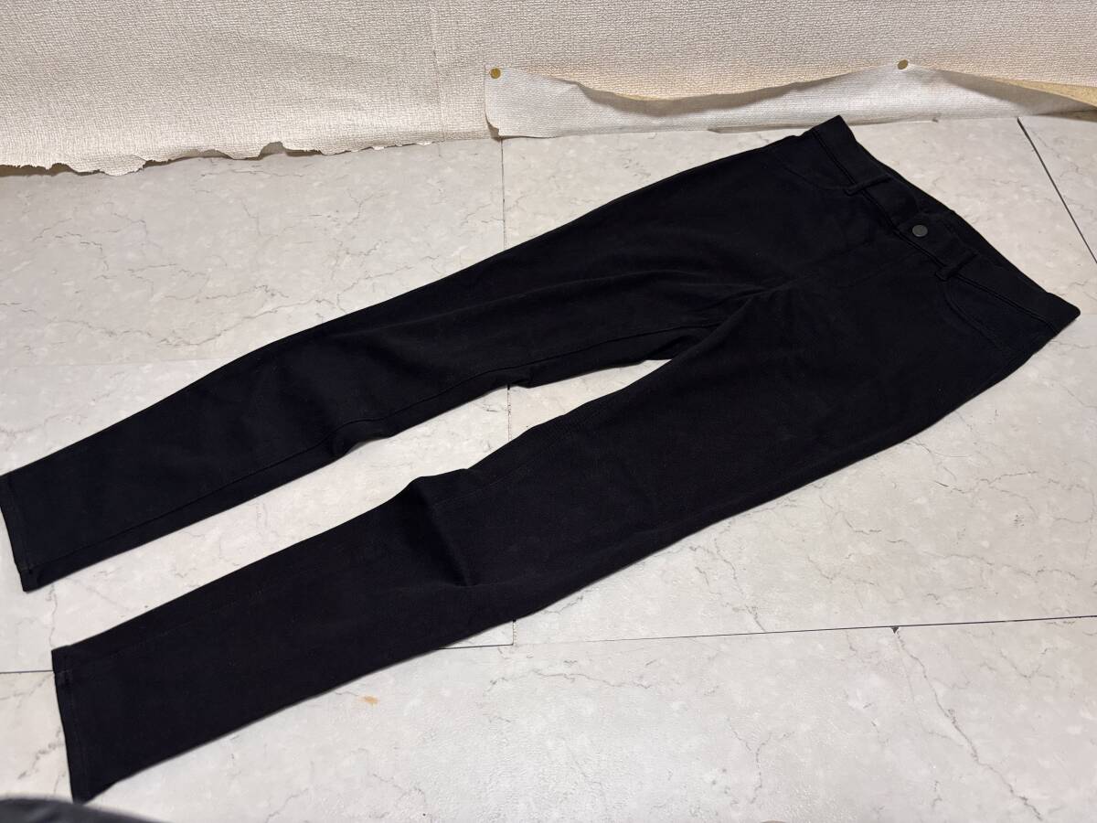 d3002◆ユニクロUNIQLOウルトラストレッチレギンスパンツＬブラック◆美品