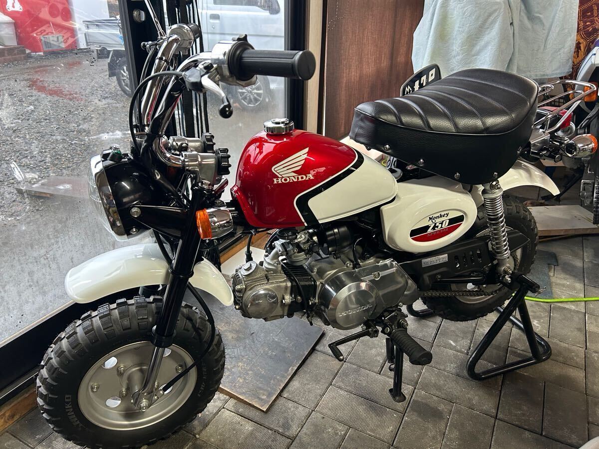 珍しい 値下げしましたモンキーZ50J CBX限定カラー 5L 珍しい 値下げしましたモンキーZ50J CBX限定カラー 5L