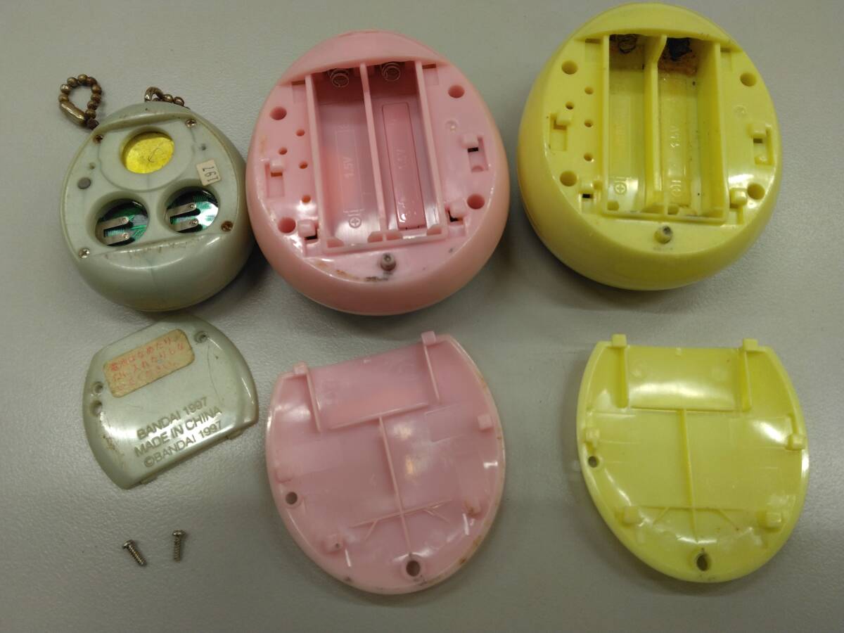 L45・机 ジャンク たまごっち3個セット たまごっちピース L45・机 ジャンク たまごっち3個セット たまごっちピース