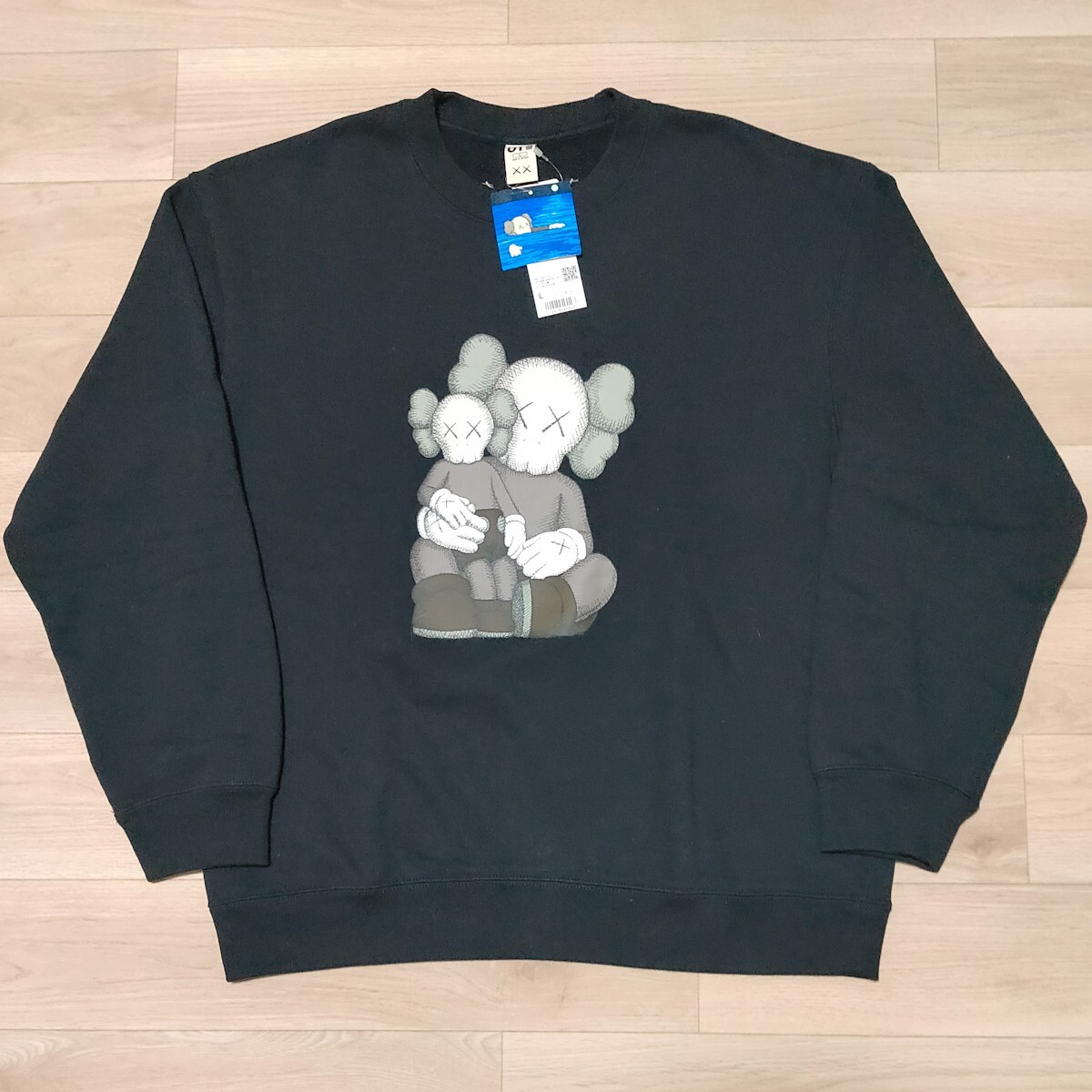 未使用タグ付き UNIQLO × KAWS UT ユニクロ × カウズ コラボ スウェット Lサイズ トレーナー UT