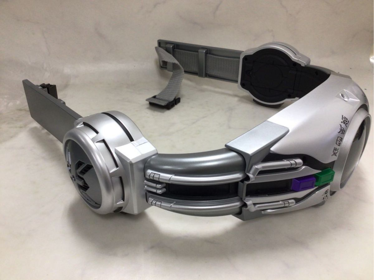 BANDAI - 【中古】ジャンク バンダイ 仮面ライダークウガ COMPLETE SELECTION MODIFICATION CSM 変身ベルト アークル[17][240017704025] 楽天市場】【中古】 hi◇67 CSM 変身ベルト アークル 仮面