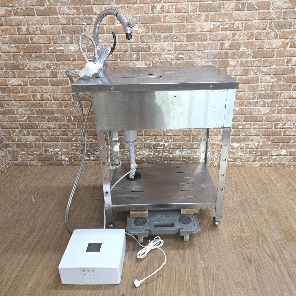 中古厨房 ホシザキ 業務用 縦型 4面 冷凍庫 フリーザー HF-90ZT3 中古厨房 ホシザキ 業務用 縦型 4面 冷凍庫 フリーザー HF-90ZT3