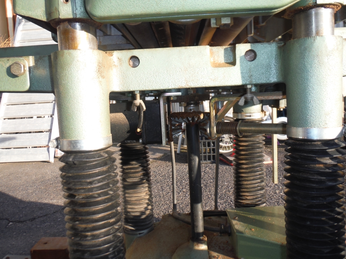 ○○ HITACHI 日立 100v 315㎜ 手押し付自動カンナ 電動昇降付 ○○ HITACHI 日立 100v 315㎜ 手押し付自動カンナ 電動昇降付