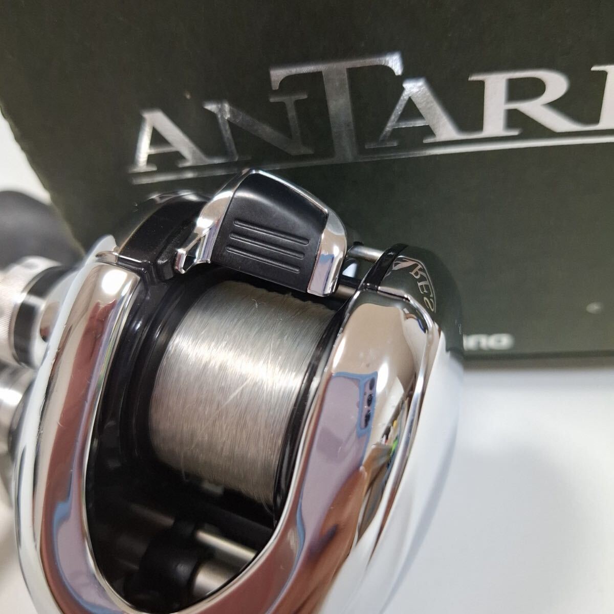 12アンタレス SHIMANO ベイトリール 右ハンドル ブラックバス 右巻き 12アンタレス SHIMANO ベイトリール 右ハンドル ブラックバス 右巻き