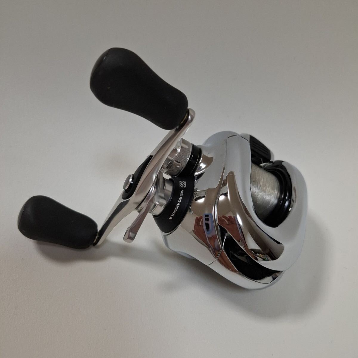 12アンタレス SHIMANO ベイトリール 右ハンドル ブラックバス 右巻き 12アンタレス SHIMANO ベイトリール 右ハンドル ブラックバス 右巻き