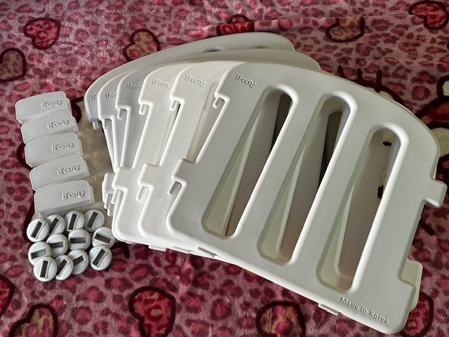 〔777-4〕☆iFam ベビーサークル 　75㎝パネル 5枚、65㎝パネル 1枚 (ライトグレー4枚、ホワイト 2枚) ☆