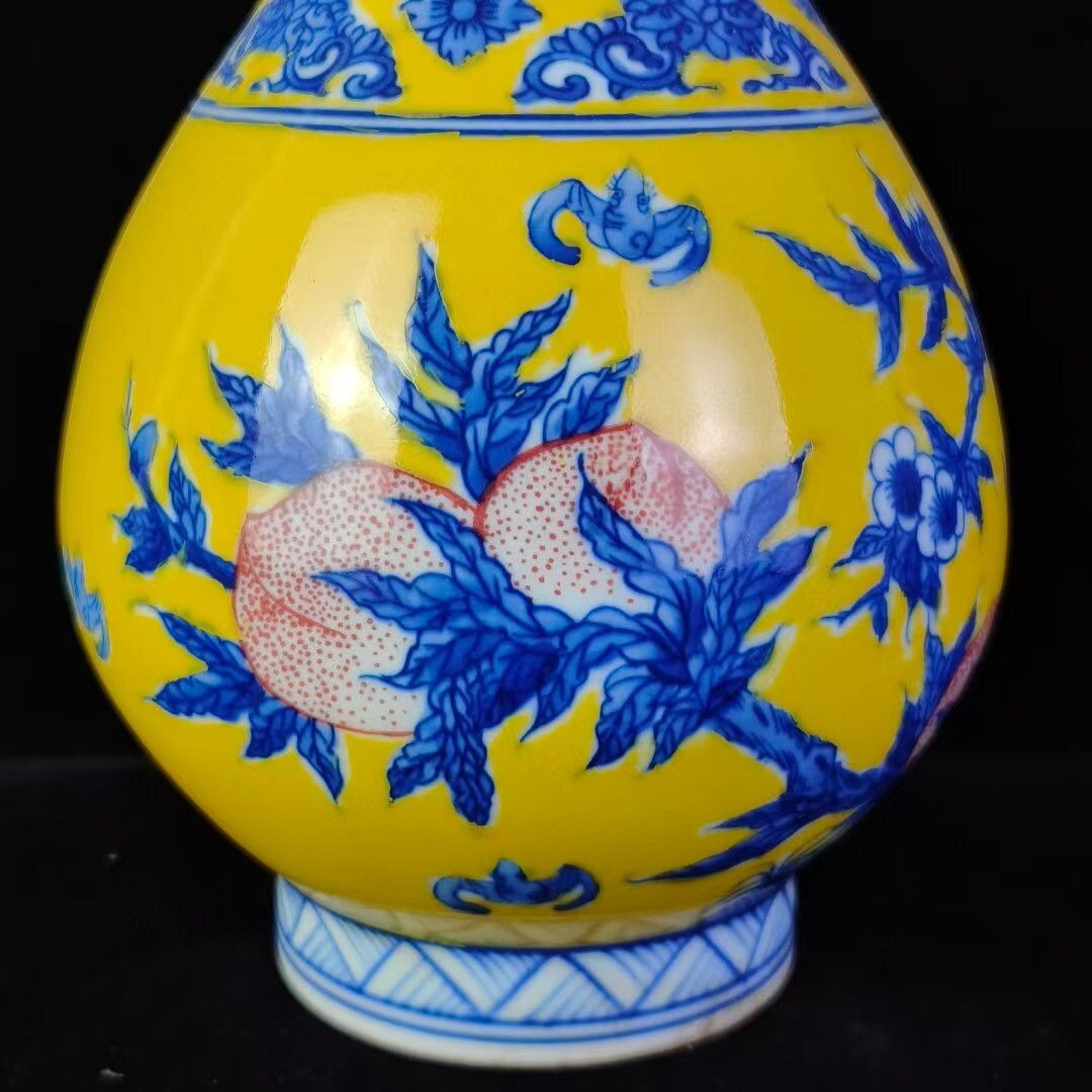 清 五彩人物紋罐 乾隆年制款 中国 古美術(清 墨地粉彩花蝶紋蓋 清 五彩人物紋罐 乾隆年制款 中国 古美術(清 墨地粉彩花蝶紋蓋