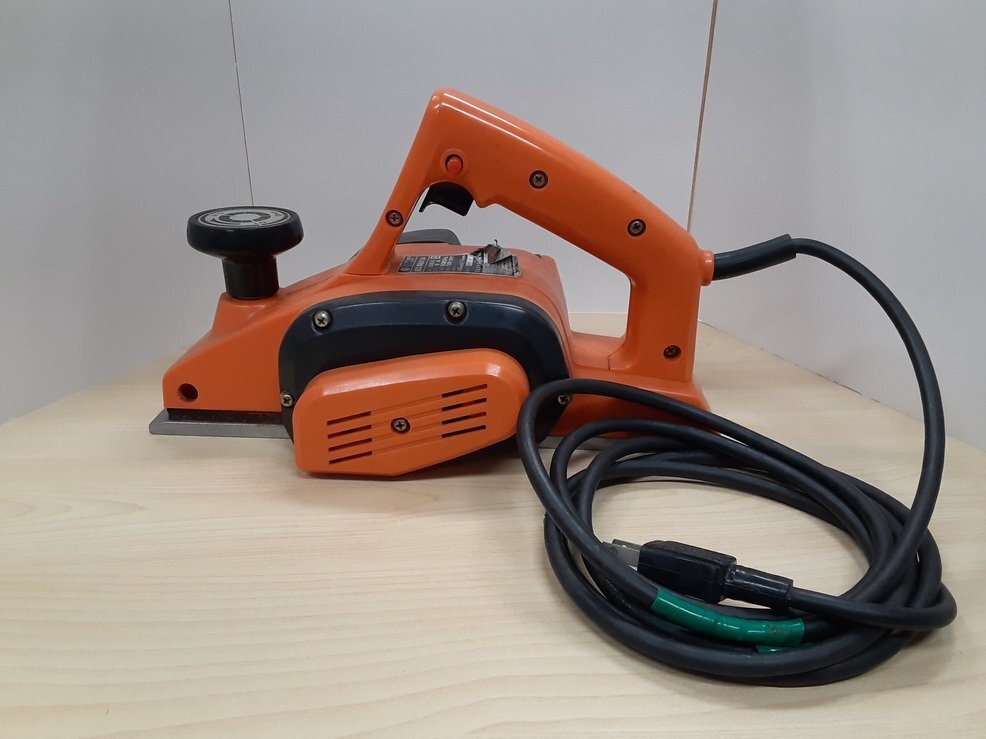 ★工具 日立 HITACHI 電気かんな FF-20A 82mm×1m 100V 本体のみ 電動工具 通電確認済み【中古】｛dk4