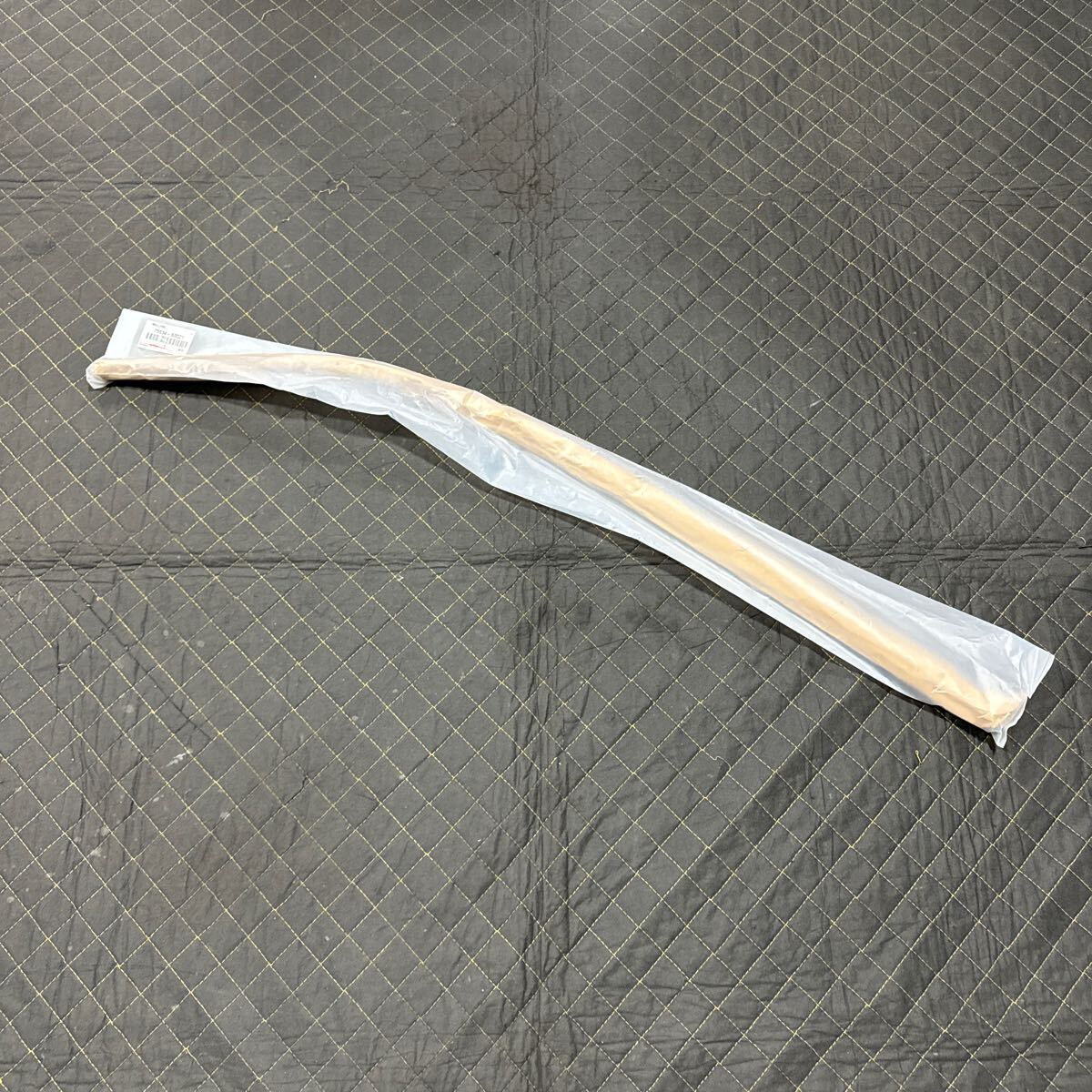 新品　トヨタ純正　ランドクルーザー 100 品番　75534-60021 モールディング左_画像1