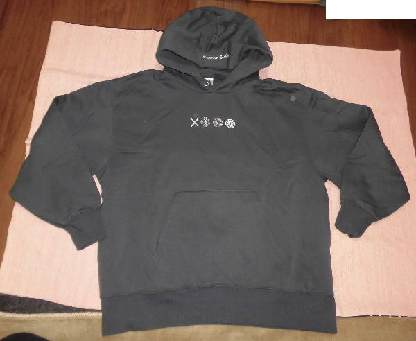 中古　GU　スウェットパーカ(長袖) Demon Slayer 4　鬼滅の刃　XL　ダークグレー　裏起毛