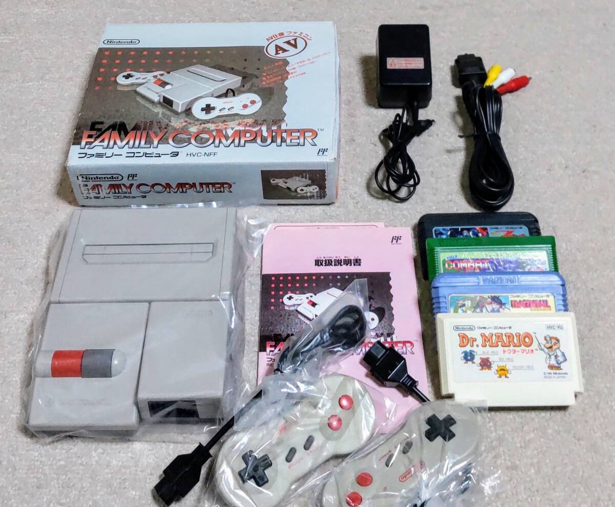 Nintendo 任天堂 ファミリー コンピューター ファミコン 本体 箱 Nintendo 任天堂 ファミリー コンピューター ファミコン 本体 箱
