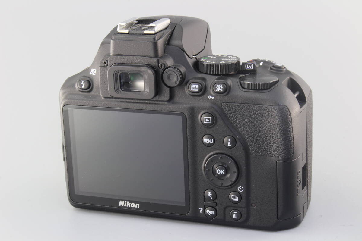 nikon D3500 50mmf1.8、ズームキッド 美品