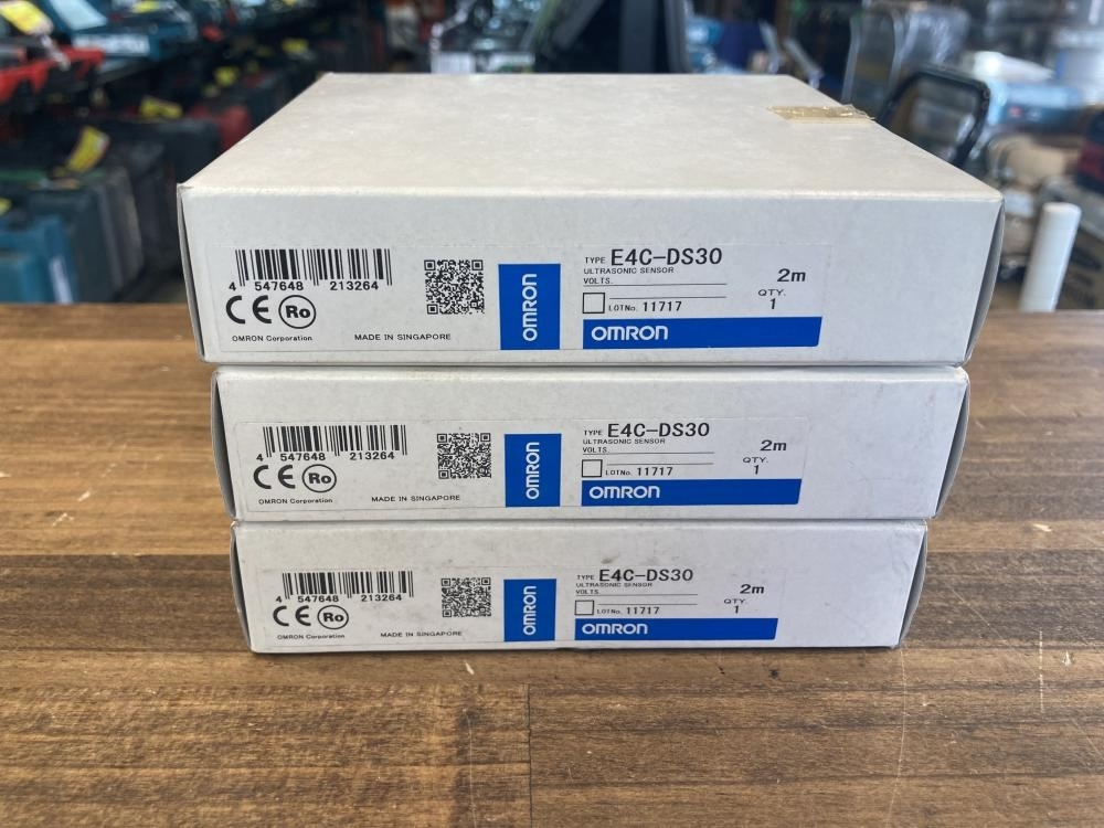008●未使用品・即決価格●オムロン 超音波センサー(未使用開封品3個セット) E4C-DS30