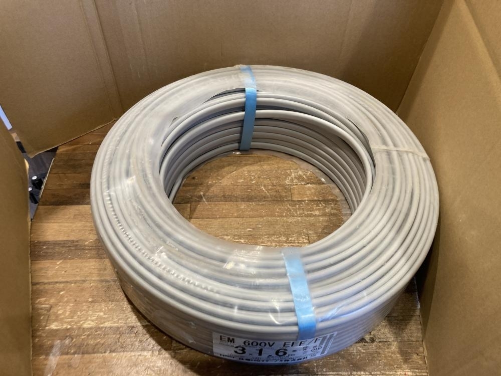 020♪未使用品・即決価格♪住電日立 VVFケーブル　600V　EEF/F 3×1.6　黒赤緑 保管品