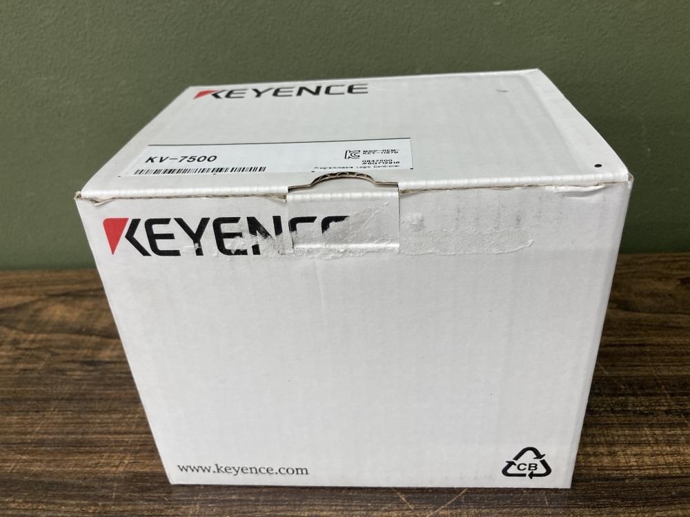022●未使用品・即決価格●KEYENCE　キーエンス IP内蔵 CPUユニット KV-7500 開封済
