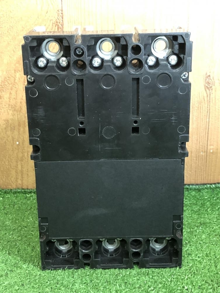 001♪未使用品♪三菱電機 低圧遮断器 NV250-CV 3P 175A ※長期 001♪未使用品♪三菱電機 低圧遮断器 NV250-CV 3P 175A ※長期