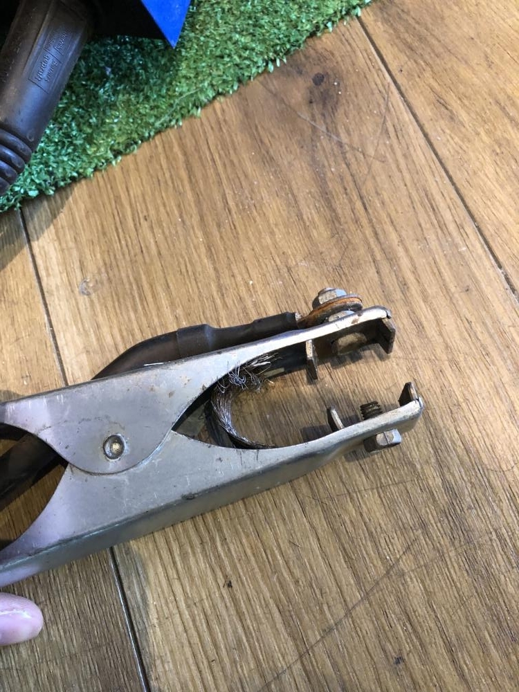 001♪ジャンク品♪リランド RILAND プラズマ切断機 CUT40 エア漏れ有 001♪ジャンク品♪リランド RILAND プラズマ切断機 CUT40 エア漏れ有
