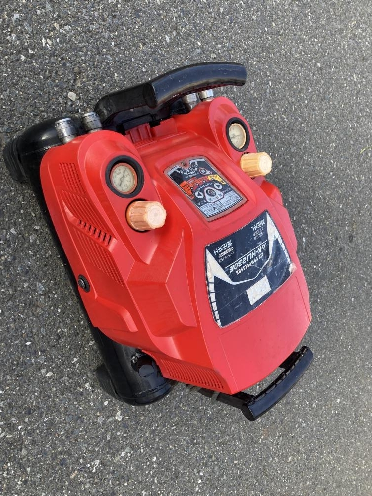 020♪ジャンク品・即決価格♪MAX 常圧・高圧エアコンプレッサ AK-HL1230E 圧上がりきらない 運転時に警告ランプ点灯する場合有
