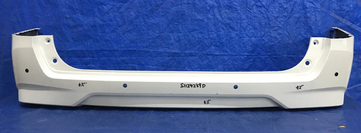 日産　セレナ　 C27 リアバンパー　85022-5TT0H_画像1