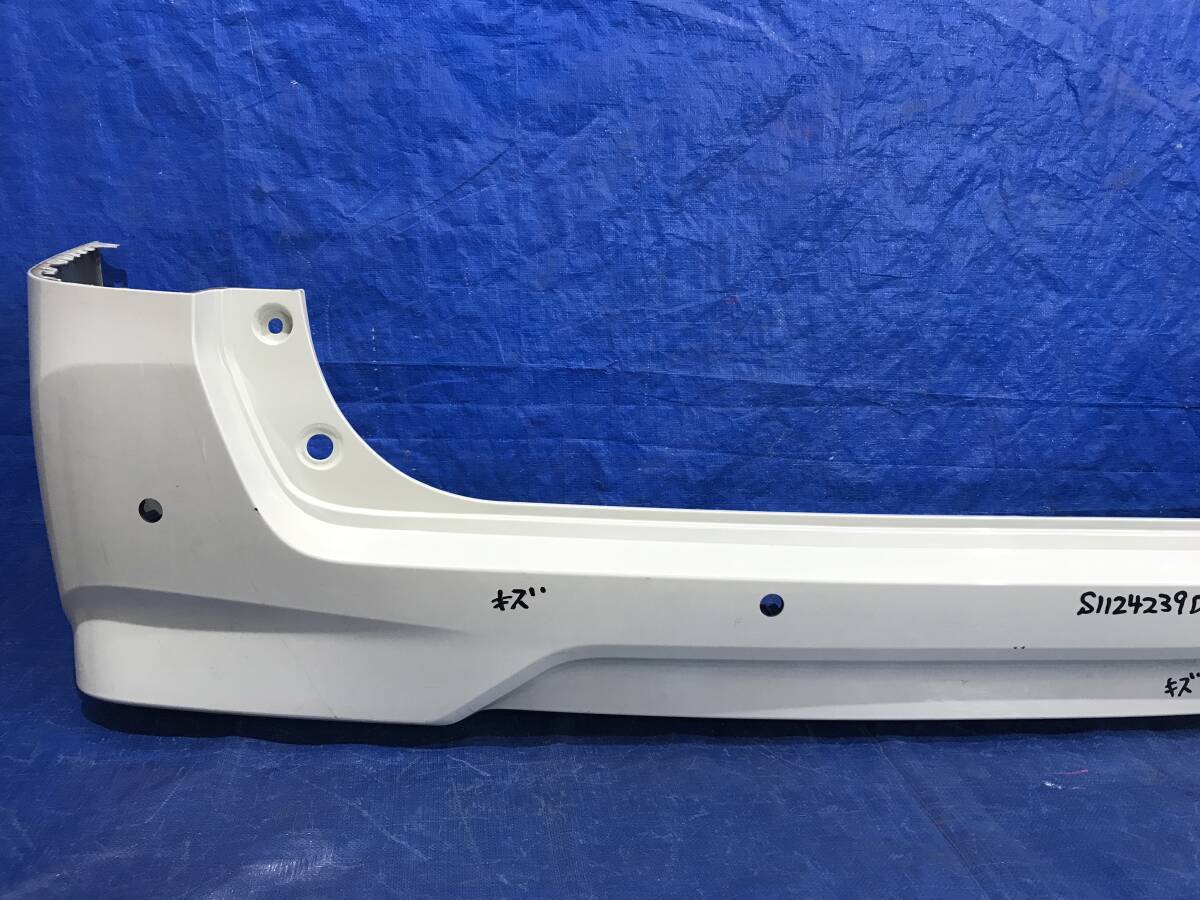 日産　セレナ　 C27 リアバンパー　85022-5TT0H_画像4